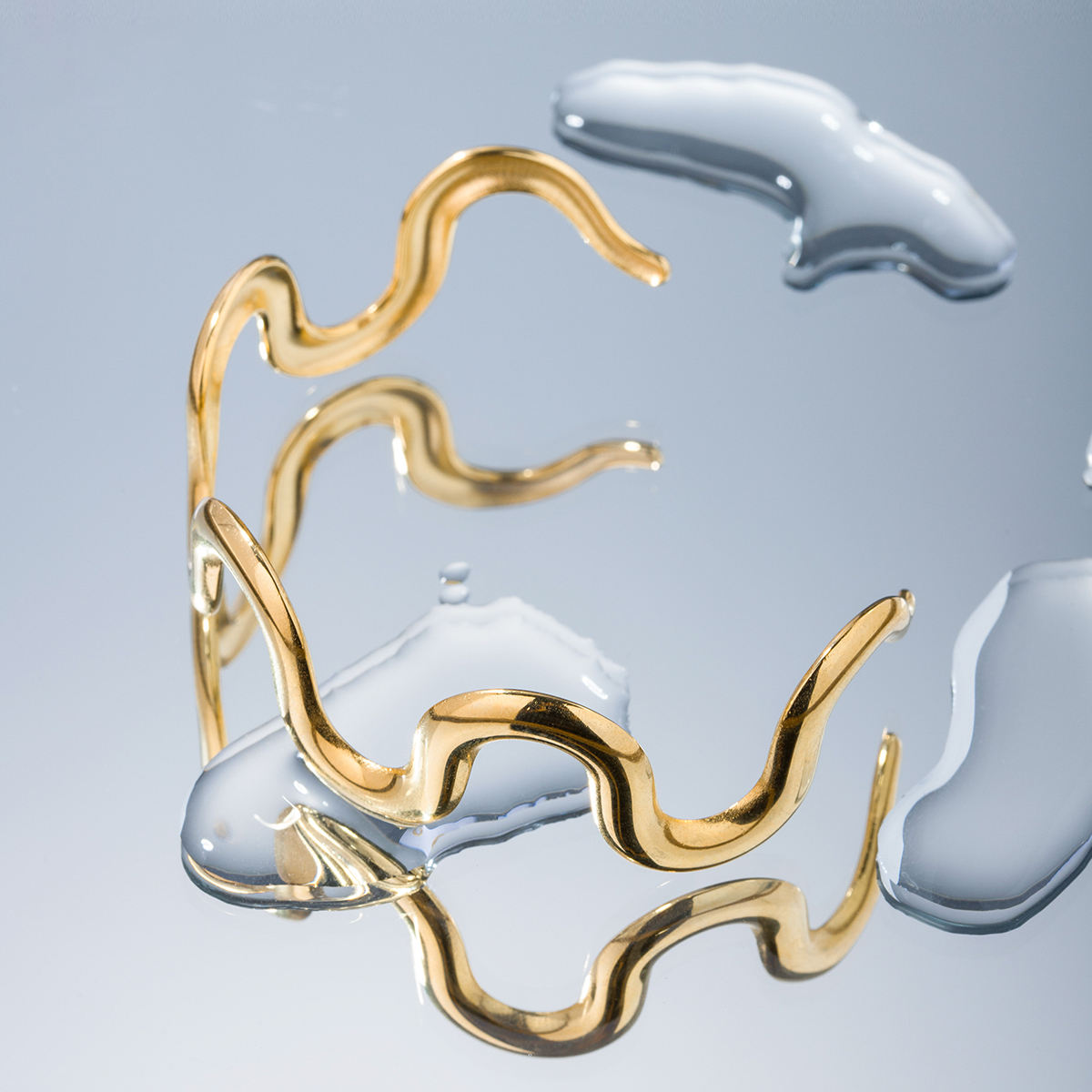 Bonifacia Twist Wavy Cuff Bangle
