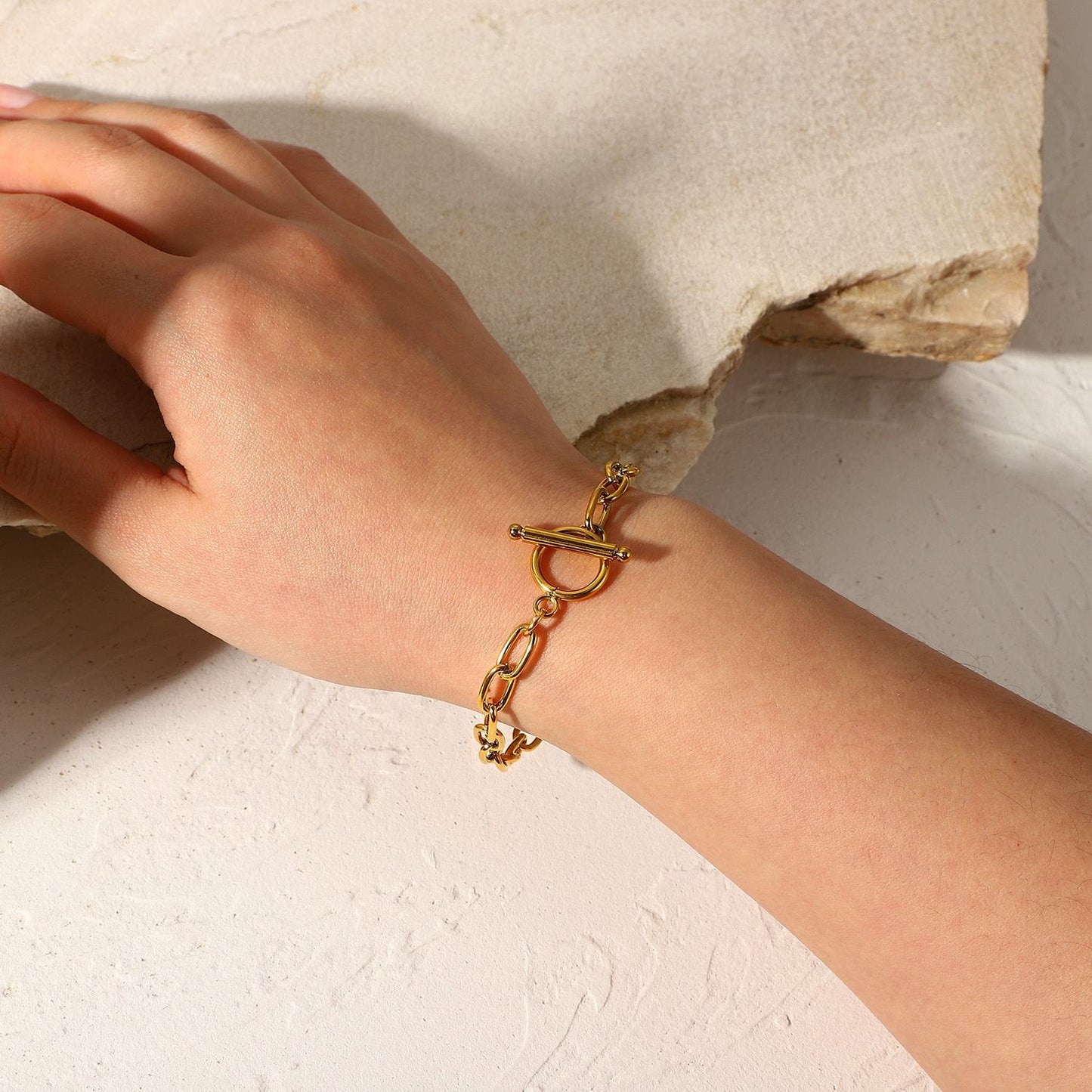 Beatriz Round Link Chain Bracelet