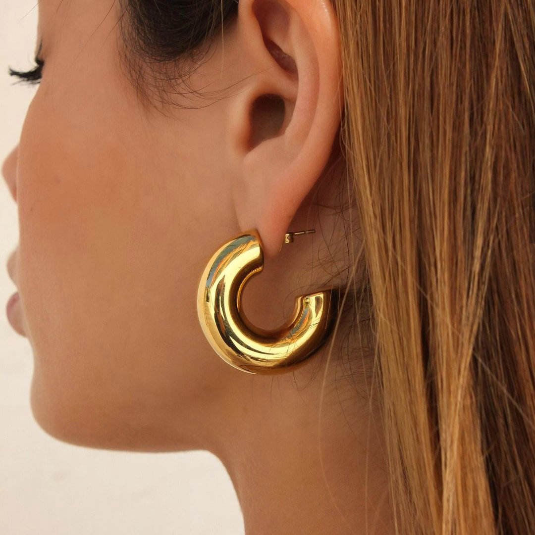 Esperanza C-shaped Chunky Earrings