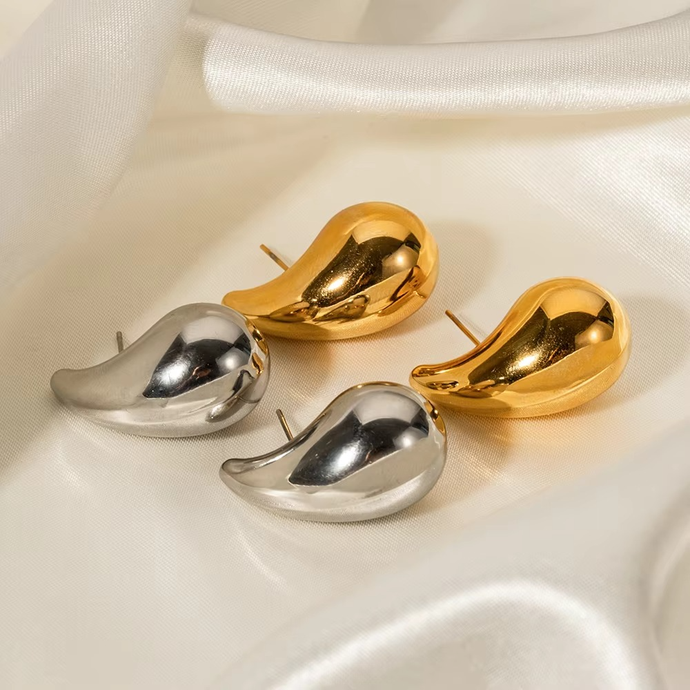 Gold Elaine Tear Drop Earrings