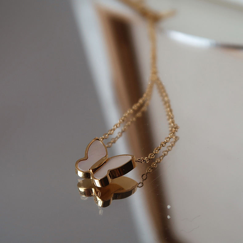 Nora Butterfly Pearl Necklace