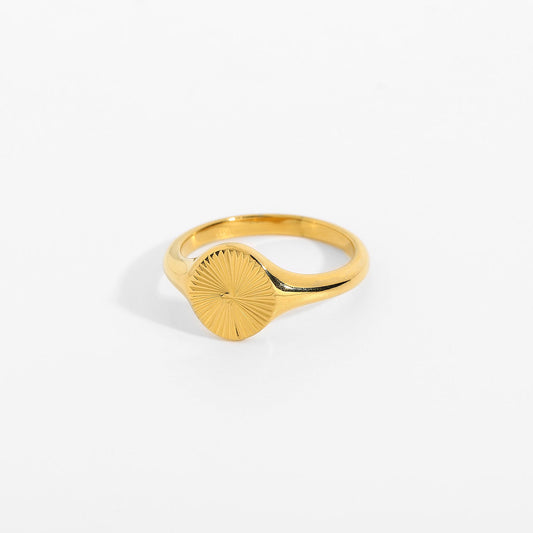 Rosa Medallion Stackable Sunbeam Ring