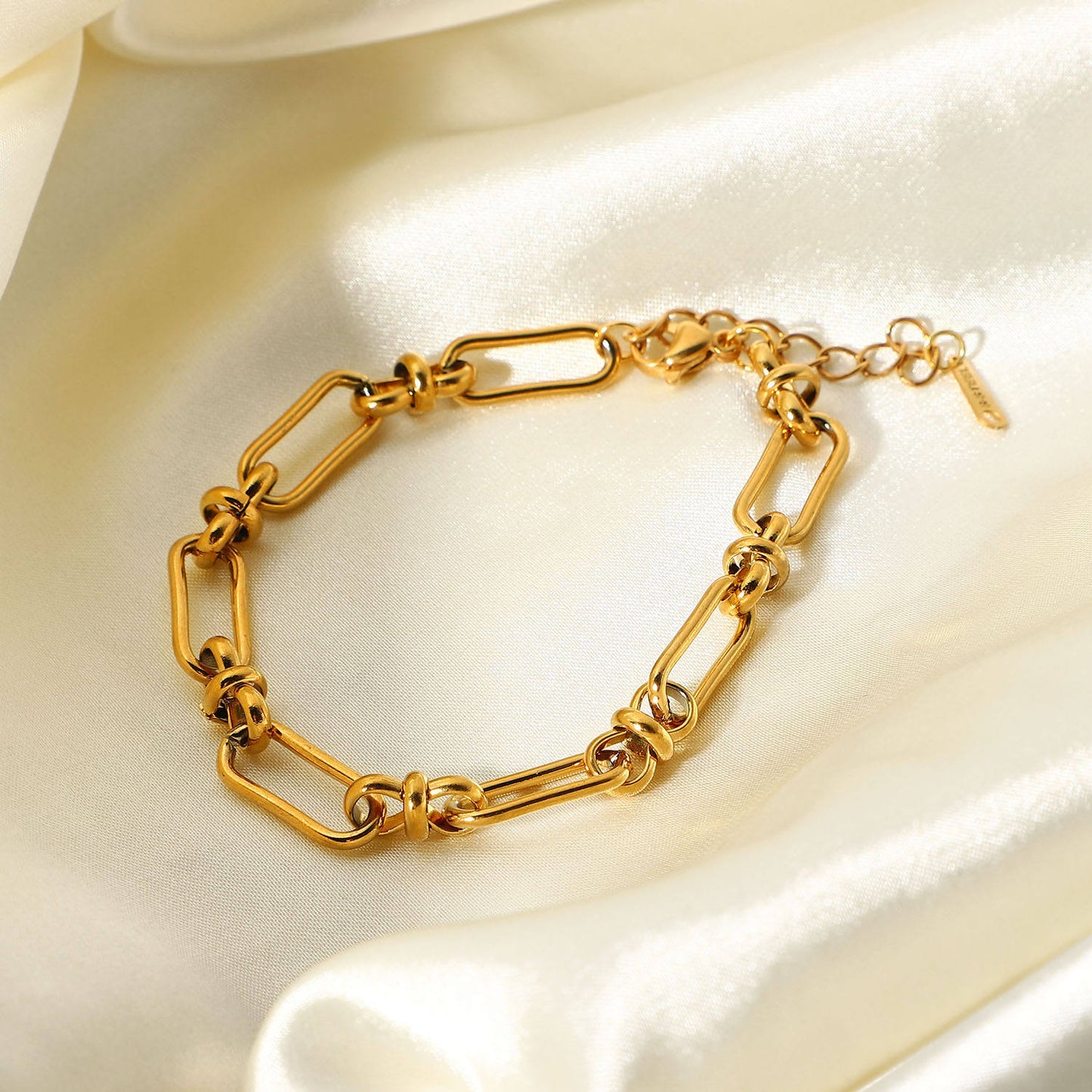 Benilda Paperclip Rectangle Link Chain Bracelet